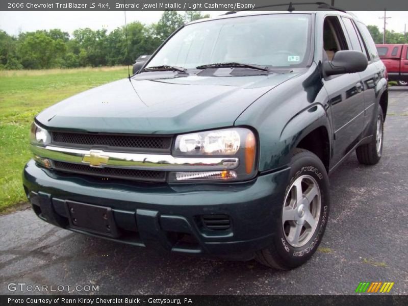Emerald Jewel Metallic / Light Cashmere/Ebony 2006 Chevrolet TrailBlazer LS 4x4