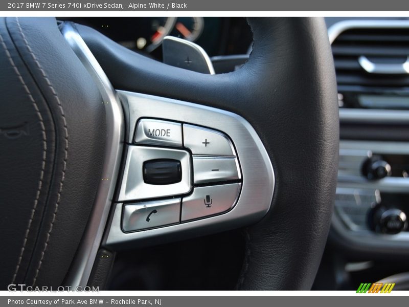 Controls of 2017 7 Series 740i xDrive Sedan