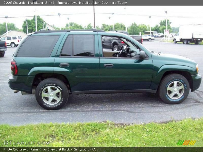 Emerald Jewel Metallic / Light Cashmere/Ebony 2006 Chevrolet TrailBlazer LS 4x4