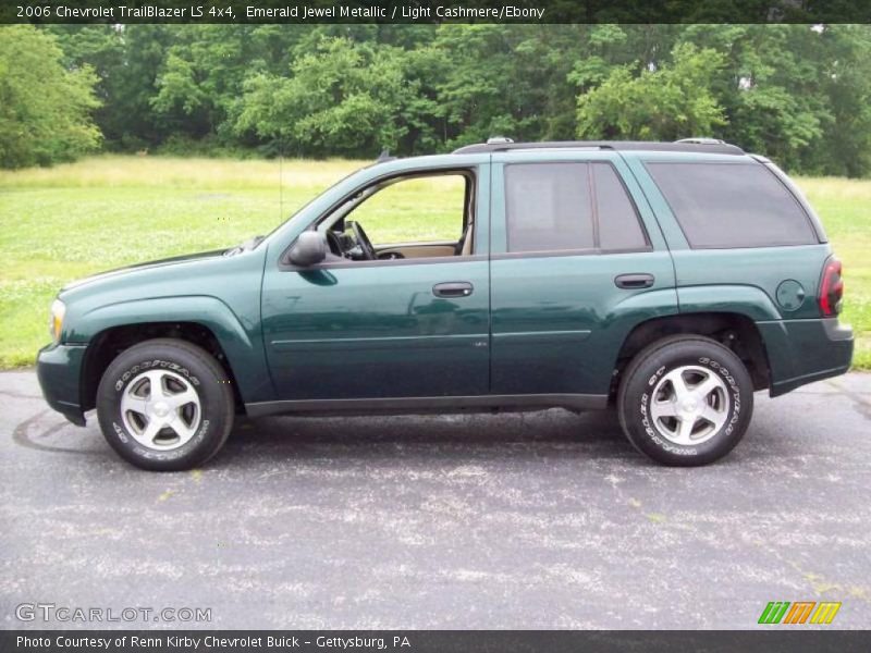 Emerald Jewel Metallic / Light Cashmere/Ebony 2006 Chevrolet TrailBlazer LS 4x4