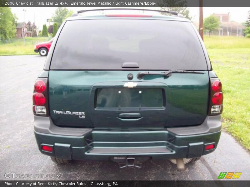 Emerald Jewel Metallic / Light Cashmere/Ebony 2006 Chevrolet TrailBlazer LS 4x4