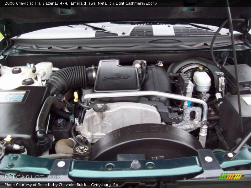 Emerald Jewel Metallic / Light Cashmere/Ebony 2006 Chevrolet TrailBlazer LS 4x4