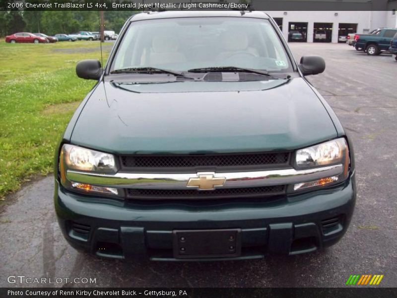 Emerald Jewel Metallic / Light Cashmere/Ebony 2006 Chevrolet TrailBlazer LS 4x4