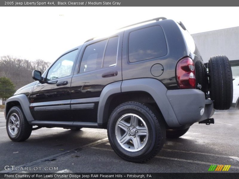 Black Clearcoat / Medium Slate Gray 2005 Jeep Liberty Sport 4x4