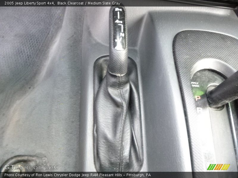 Black Clearcoat / Medium Slate Gray 2005 Jeep Liberty Sport 4x4