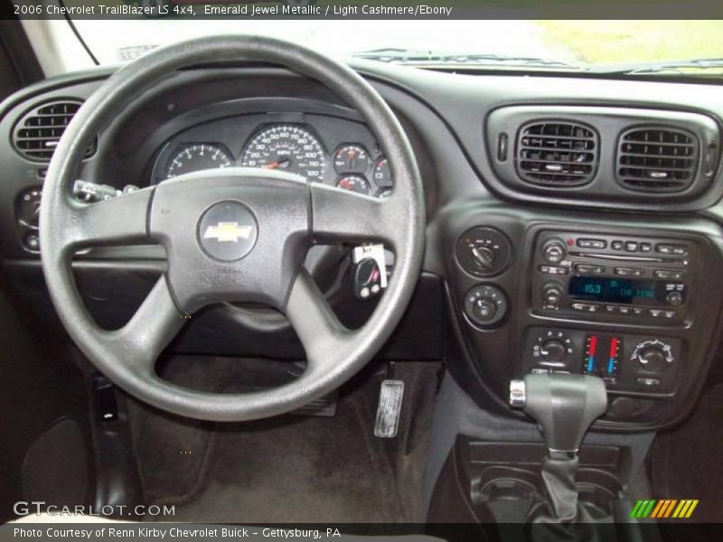 Emerald Jewel Metallic / Light Cashmere/Ebony 2006 Chevrolet TrailBlazer LS 4x4