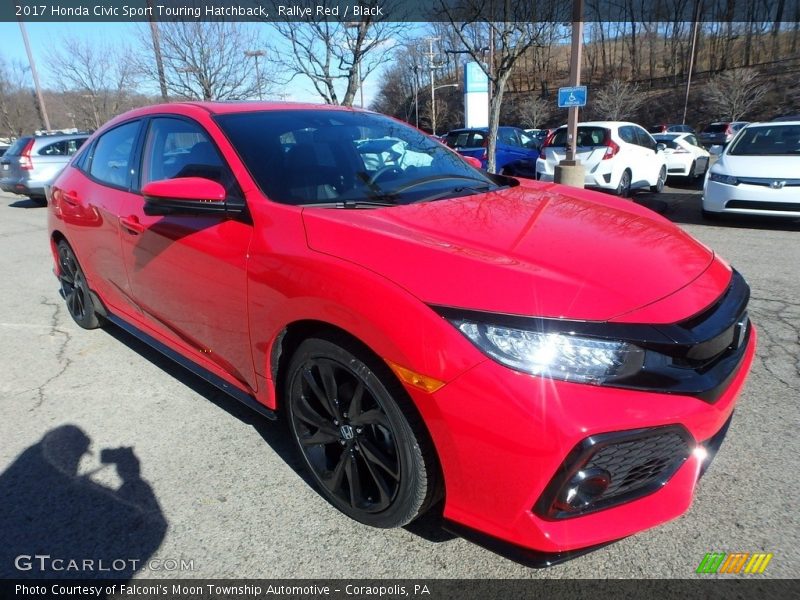 Front 3/4 View of 2017 Civic Sport Touring Hatchback
