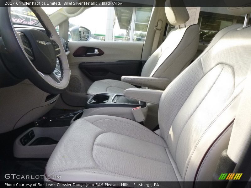 Billet Silver Metallic / Black/Alloy 2017 Chrysler Pacifica Limited