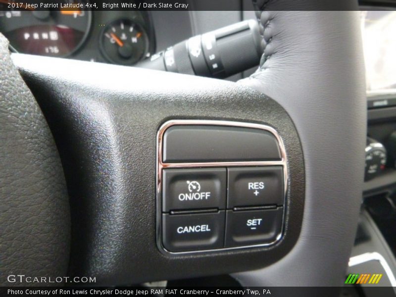Bright White / Dark Slate Gray 2017 Jeep Patriot Latitude 4x4