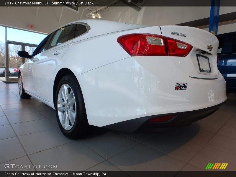 Summit White / Jet Black 2017 Chevrolet Malibu LT