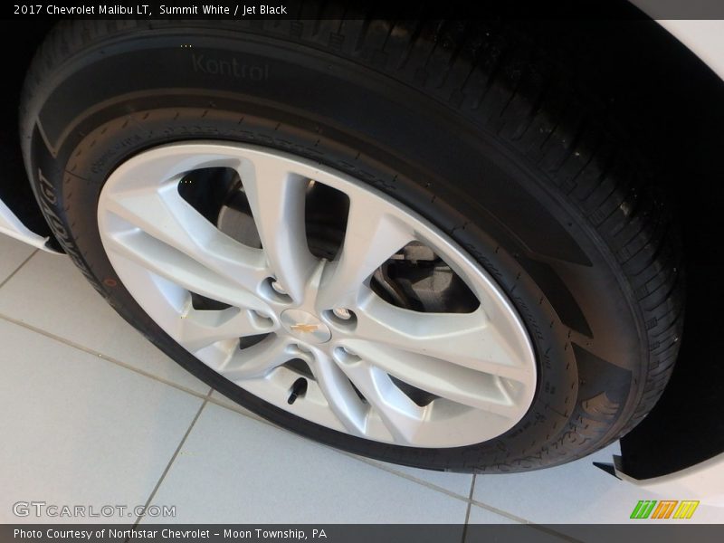 Summit White / Jet Black 2017 Chevrolet Malibu LT