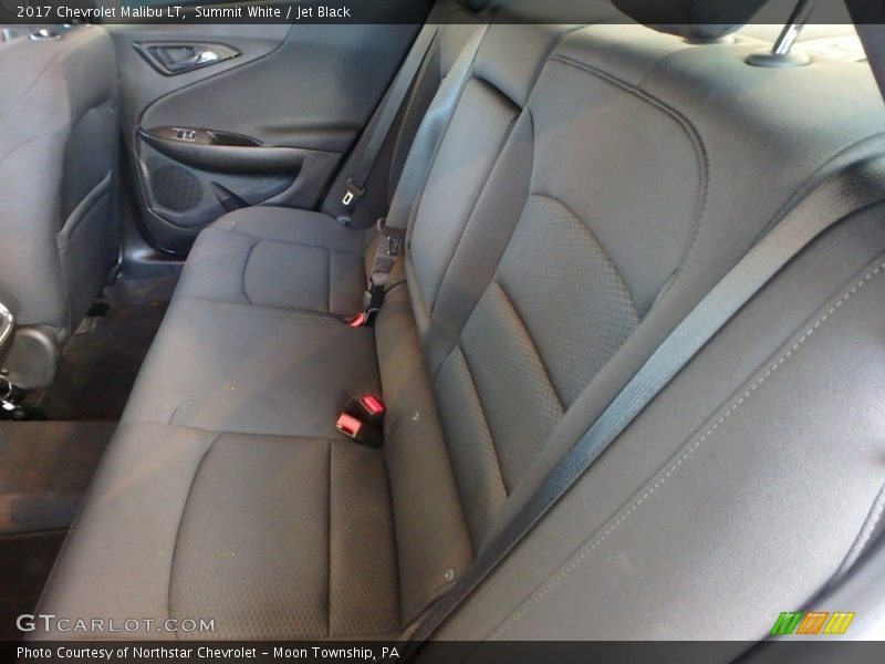 Summit White / Jet Black 2017 Chevrolet Malibu LT