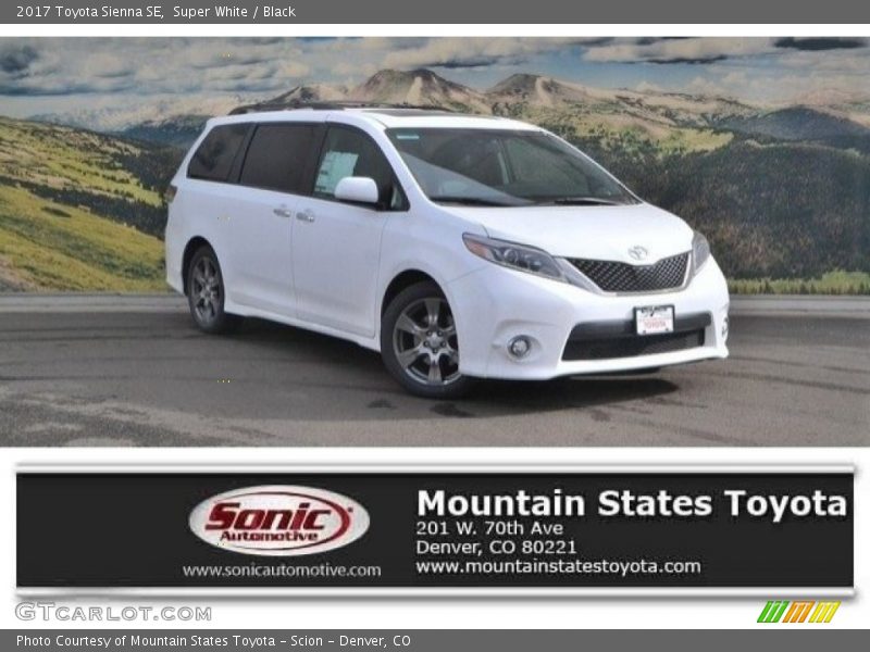 Super White / Black 2017 Toyota Sienna SE
