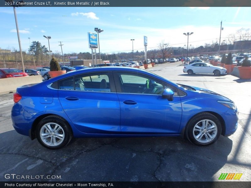 Kinetic Blue Metallic / Jet Black 2017 Chevrolet Cruze LT