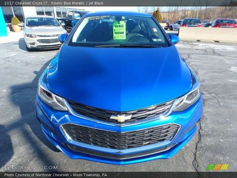 Kinetic Blue Metallic / Jet Black 2017 Chevrolet Cruze LT