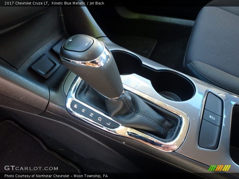 Kinetic Blue Metallic / Jet Black 2017 Chevrolet Cruze LT
