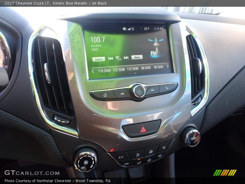 Kinetic Blue Metallic / Jet Black 2017 Chevrolet Cruze LT