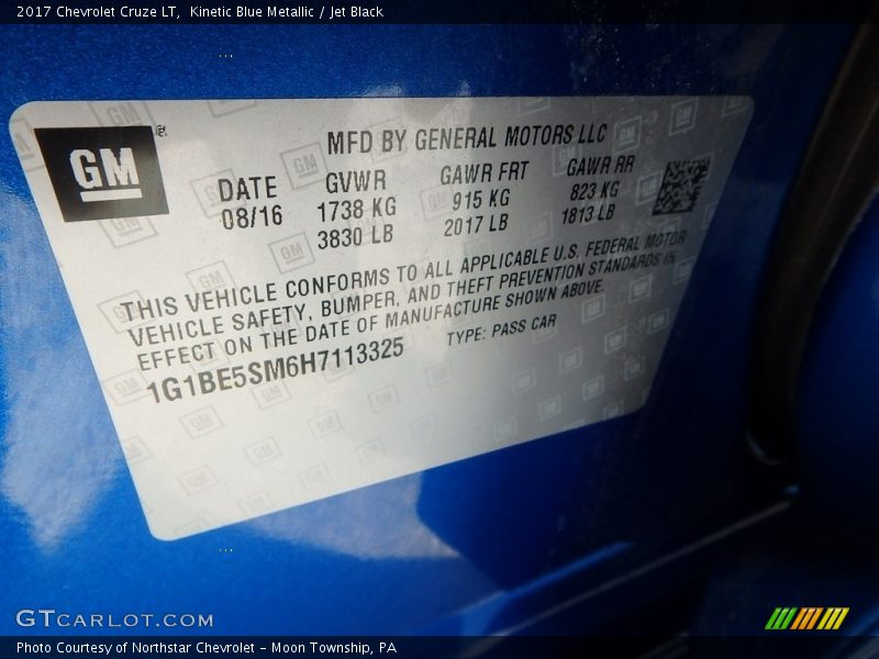 Kinetic Blue Metallic / Jet Black 2017 Chevrolet Cruze LT