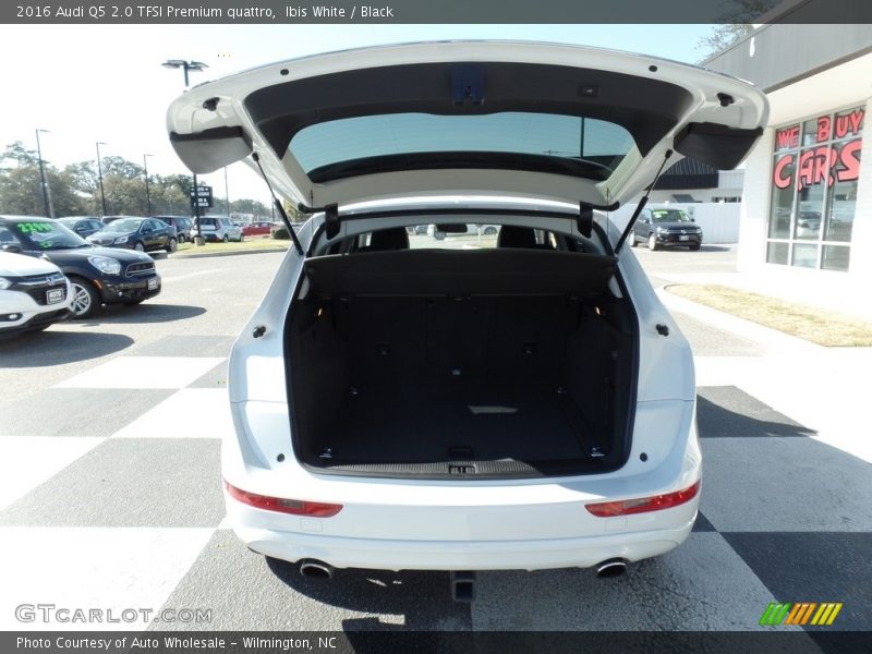 Ibis White / Black 2016 Audi Q5 2.0 TFSI Premium quattro