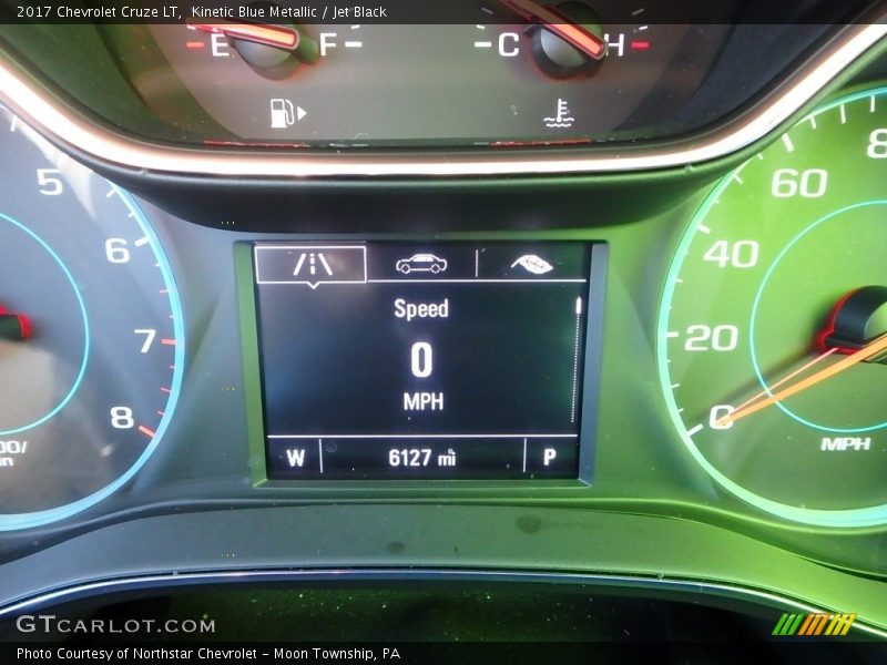 Kinetic Blue Metallic / Jet Black 2017 Chevrolet Cruze LT