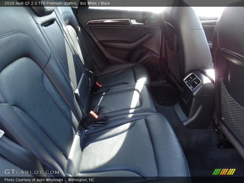 Ibis White / Black 2016 Audi Q5 2.0 TFSI Premium quattro