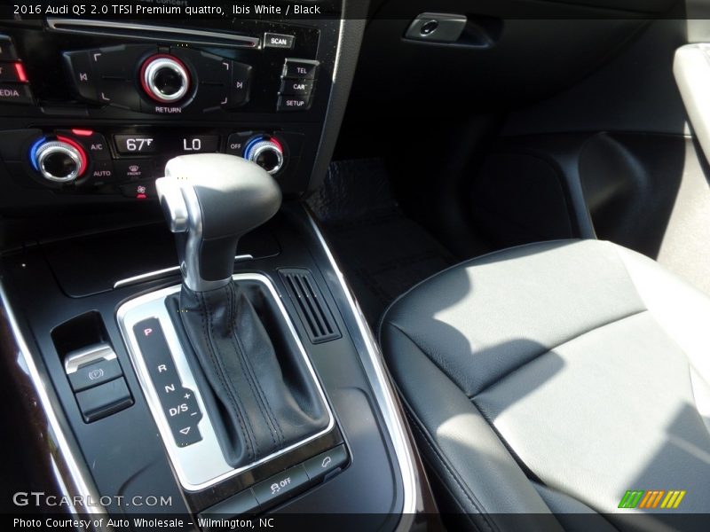 Ibis White / Black 2016 Audi Q5 2.0 TFSI Premium quattro