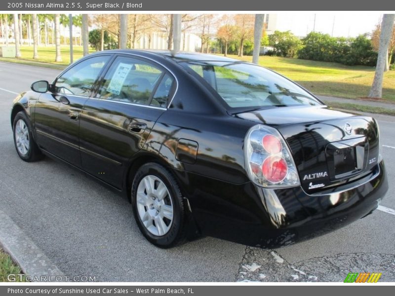 Super Black / Blond 2005 Nissan Altima 2.5 S