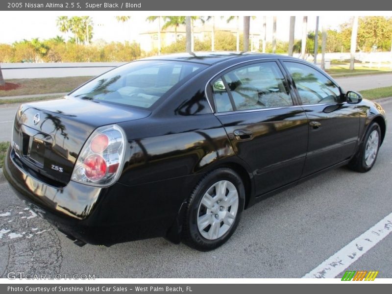 Super Black / Blond 2005 Nissan Altima 2.5 S