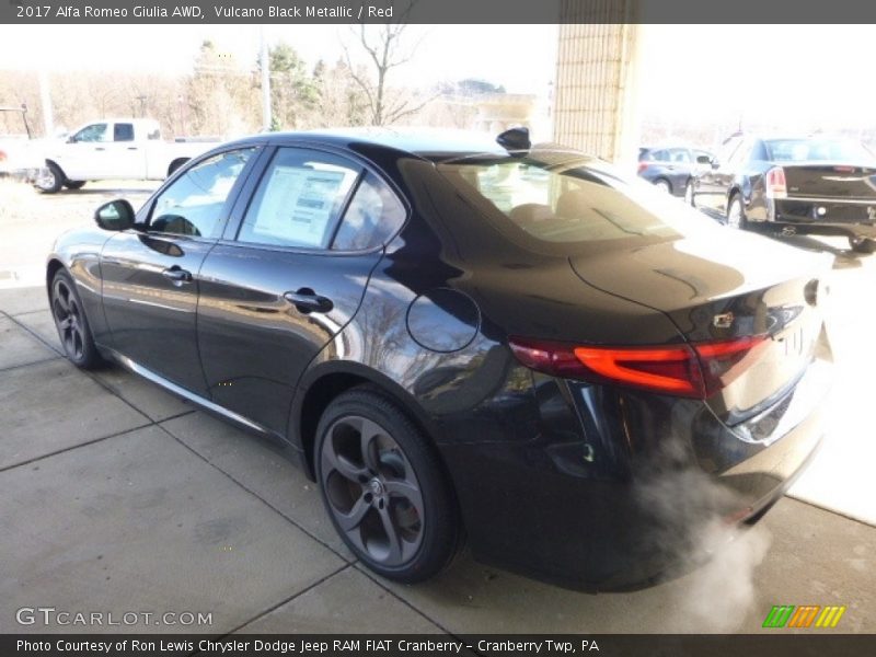 Vulcano Black Metallic / Red 2017 Alfa Romeo Giulia AWD
