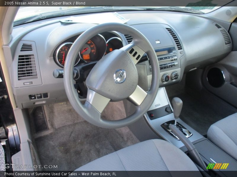 Super Black / Blond 2005 Nissan Altima 2.5 S