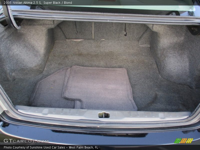 Super Black / Blond 2005 Nissan Altima 2.5 S