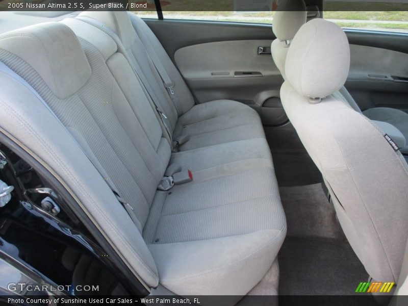 Super Black / Blond 2005 Nissan Altima 2.5 S