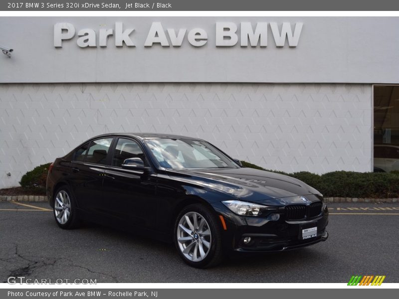 Jet Black / Black 2017 BMW 3 Series 320i xDrive Sedan