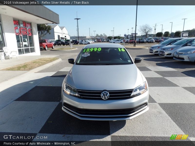 Reflex Silver Metallic / Titan Black 2016 Volkswagen Jetta S
