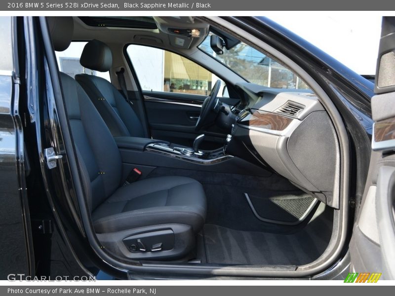 Black Sapphire Metallic / Black 2016 BMW 5 Series 528i xDrive Sedan