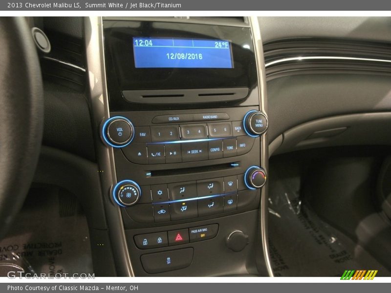 Summit White / Jet Black/Titanium 2013 Chevrolet Malibu LS