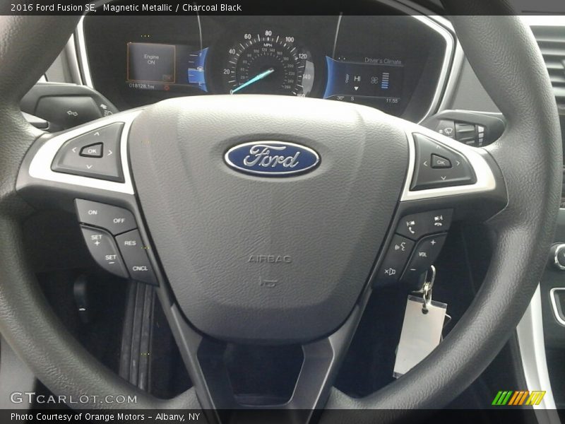 Magnetic Metallic / Charcoal Black 2016 Ford Fusion SE