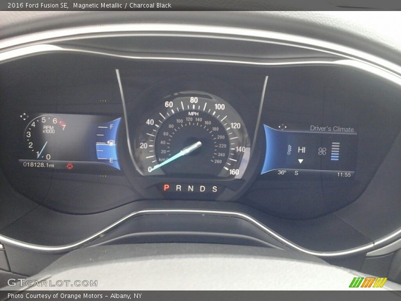 Magnetic Metallic / Charcoal Black 2016 Ford Fusion SE