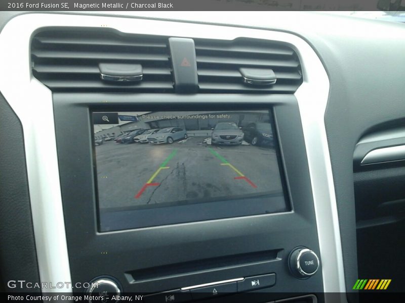 Magnetic Metallic / Charcoal Black 2016 Ford Fusion SE