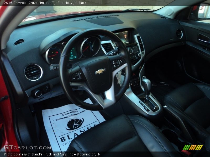 Red Hot / Jet Black 2016 Chevrolet Cruze Limited LT