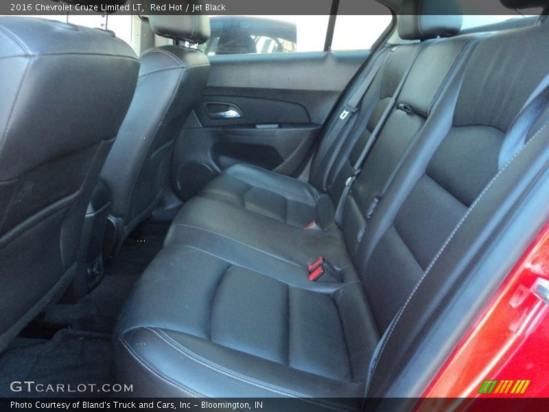 Red Hot / Jet Black 2016 Chevrolet Cruze Limited LT