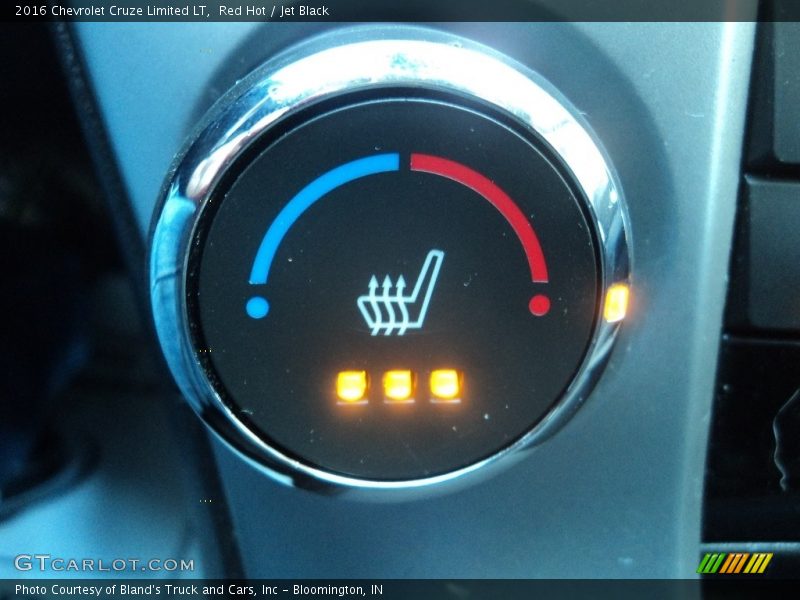 Red Hot / Jet Black 2016 Chevrolet Cruze Limited LT