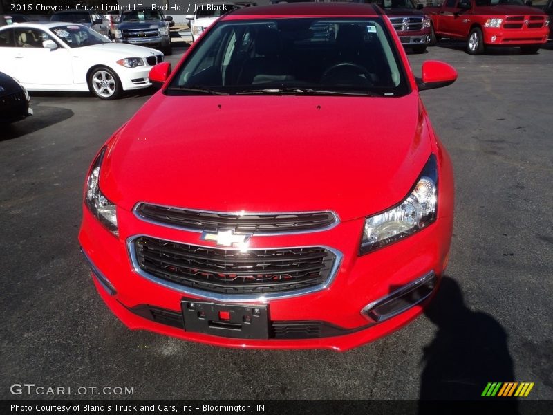 Red Hot / Jet Black 2016 Chevrolet Cruze Limited LT