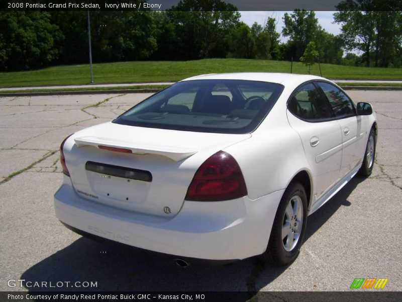 Ivory White / Ebony 2008 Pontiac Grand Prix Sedan