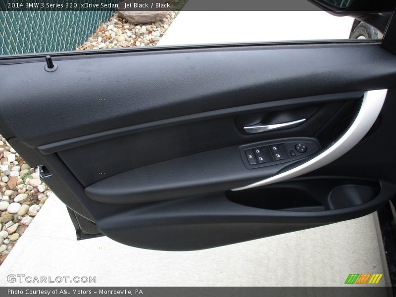 Jet Black / Black 2014 BMW 3 Series 320i xDrive Sedan