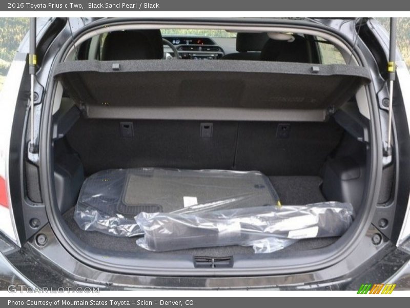 Black Sand Pearl / Black 2016 Toyota Prius c Two