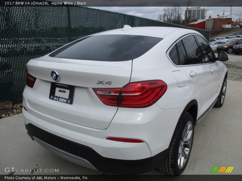 Alpine White / Black 2017 BMW X4 xDrive28i