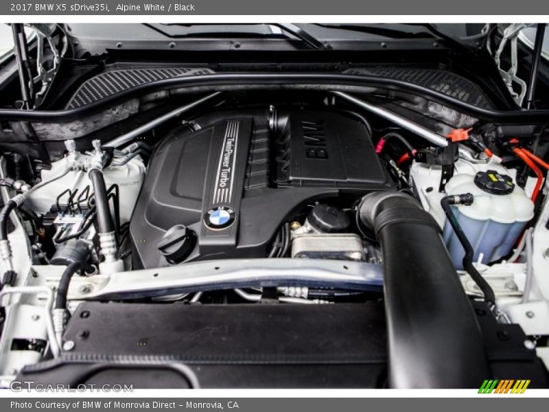 Alpine White / Black 2017 BMW X5 sDrive35i
