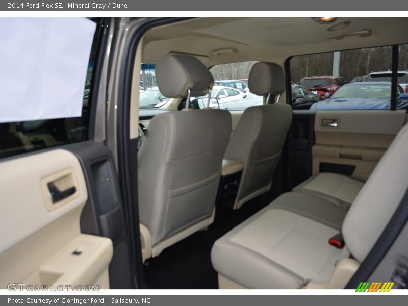 Mineral Gray / Dune 2014 Ford Flex SE