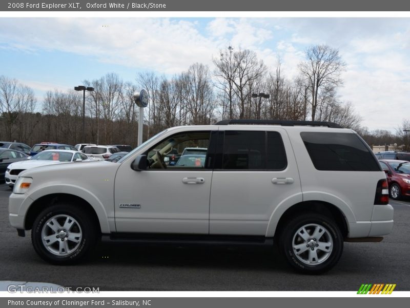 Oxford White / Black/Stone 2008 Ford Explorer XLT